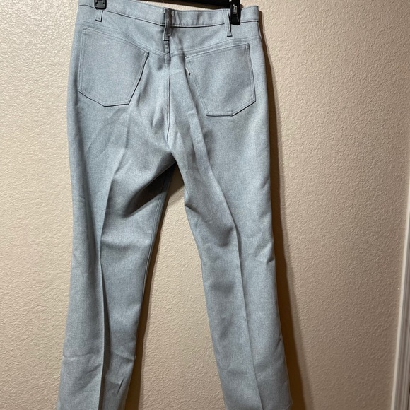 Vintage Levi’s made in USA 100% Poly silver/gray - Picture 2 of 6